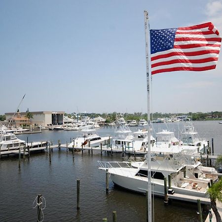 Pirate'S Cove Resort And Marina - Stuart Luaran gambar