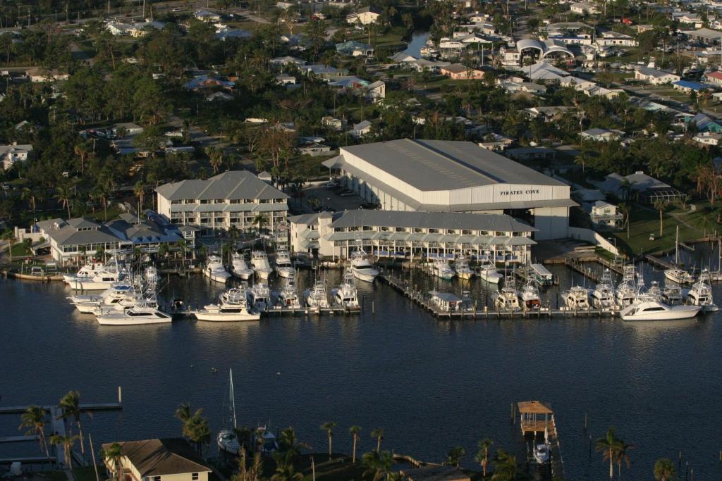 Pirate'S Cove Resort And Marina - Stuart Bilik gambar